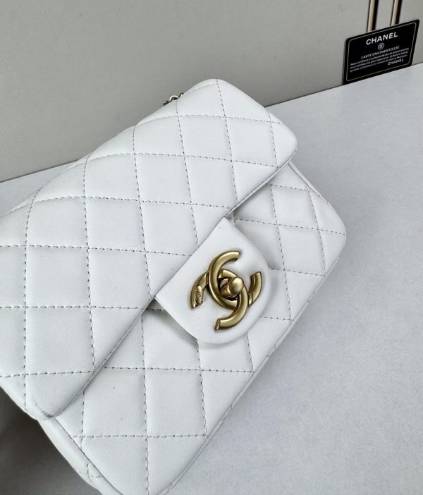 Luxury CN Handbag 105 BC