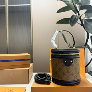 LV Cannes Monogram Reverse Handbag C2301450 LV Cannes Monogram Reverse Handbag C2301450
