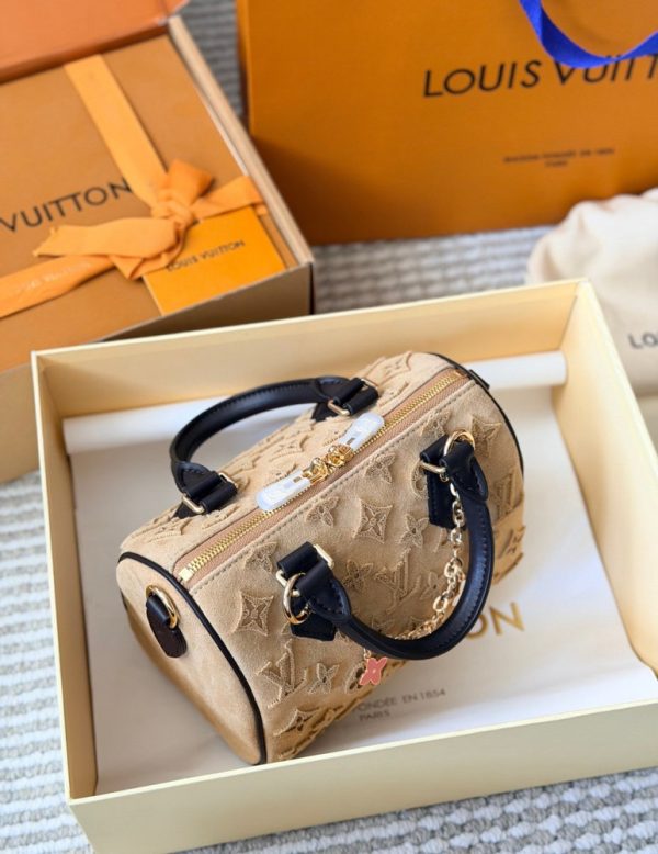 LV Speedy Bandoulière 20 Monogram Suede C2301750 LV Speedy Bandoulière 20 Monogram Suede C2301750