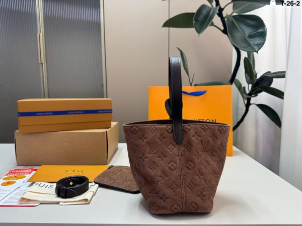 LV All In BB Monogram Suede C2301550