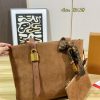 LV Low Key Cabas Suede C2301650
