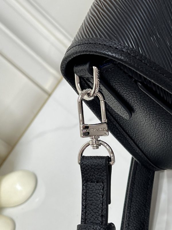 LV Buci Epi Bag M59386 BC