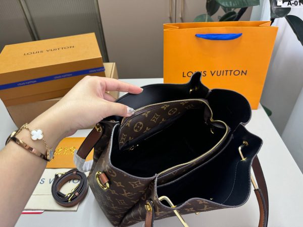 LV Tote Monogram Bag C2301250