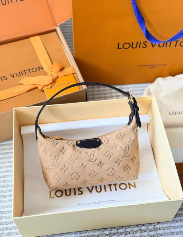 LV Pochette Hills Monogram Suede Bag C2301650