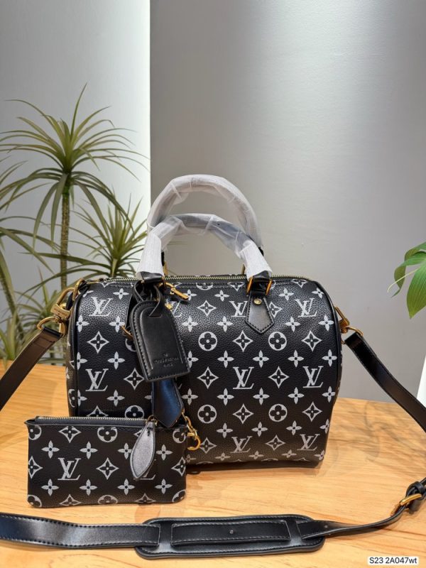 LV Speedy Soft 30 Bag C2301550