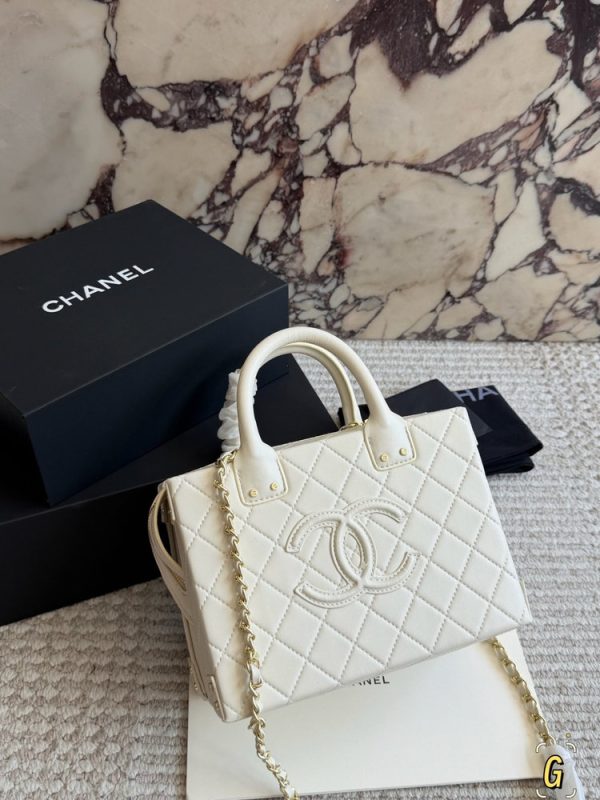 CN Quilted Leather Studded Square Vanity Case Bag C2301850