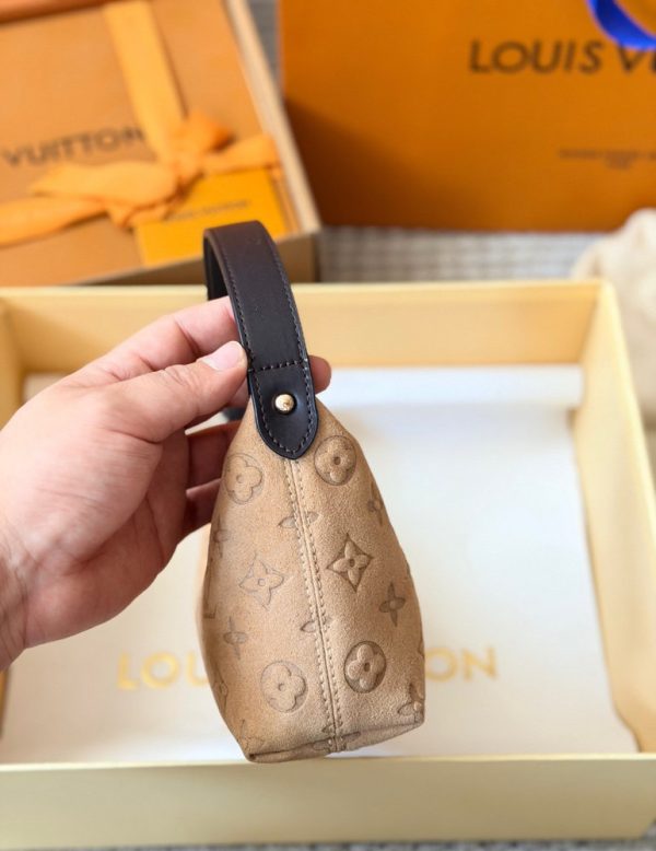 LV Pochette Hills Monogram Suede Bag C2301650