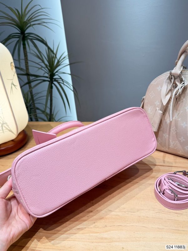LV Alma BB C2301550