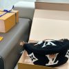 LV Giant Monogram Shearling Bumbag Black C2301050