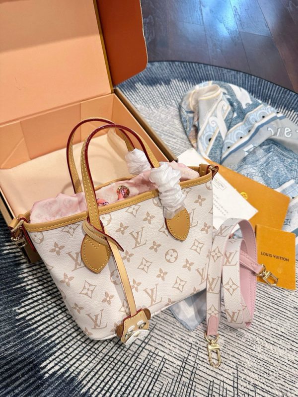 LV Neverfull BB LV&I Bag C2301750