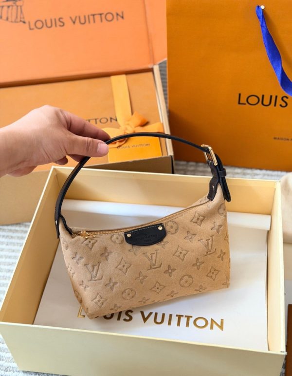 LV Pochette Hills Monogram Suede Bag C2301650