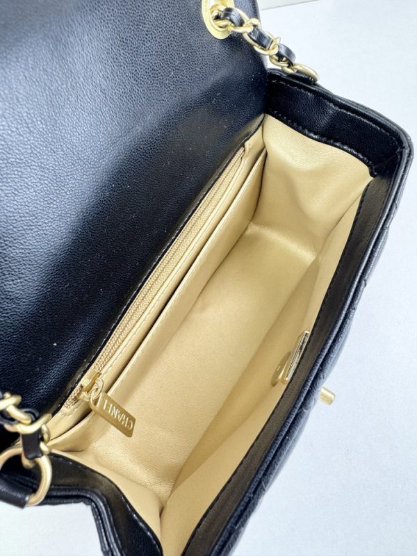 Luxury CN Handbag 105 BC