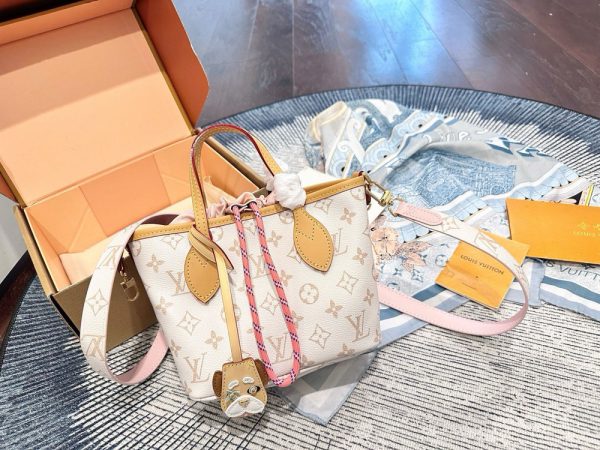 LV Neverfull BB LV&I Bag C2301750