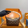 LV Pochette Hills Bag C2301050