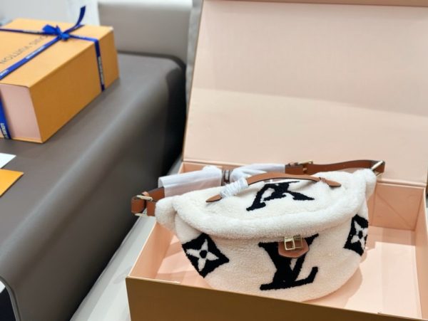 LV Giant Monogram Shearling Bumbag White C2301050