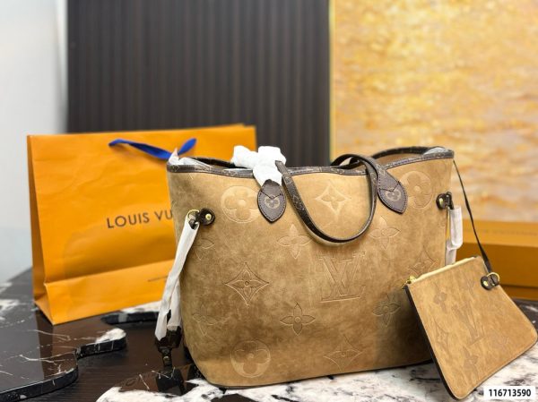 LV Neverfull MM Monogram Suede C2301550