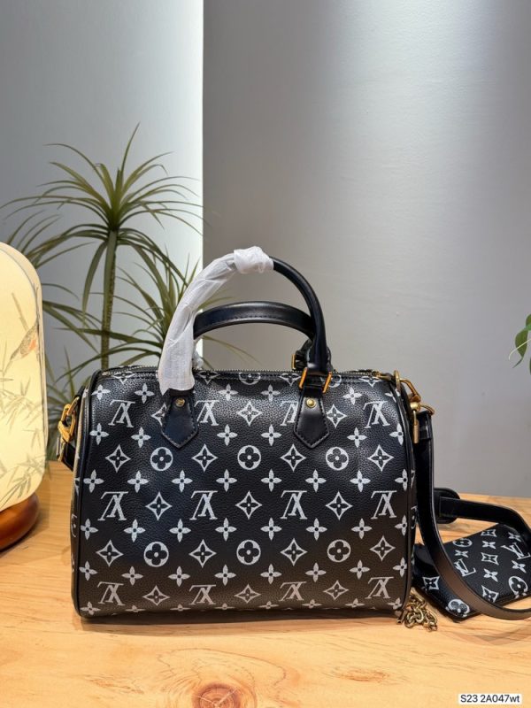 LV Speedy Soft 30 Bag C2301550