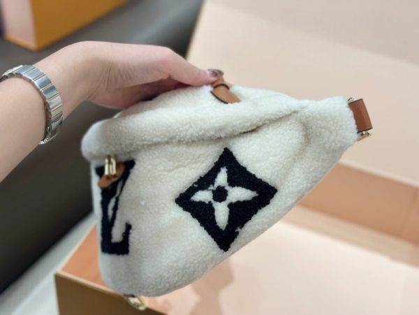 LV Giant Monogram Shearling Bumbag White C2301050