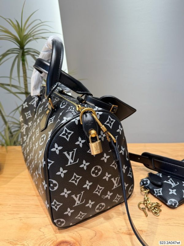 LV Speedy Soft 30 Bag C2301550