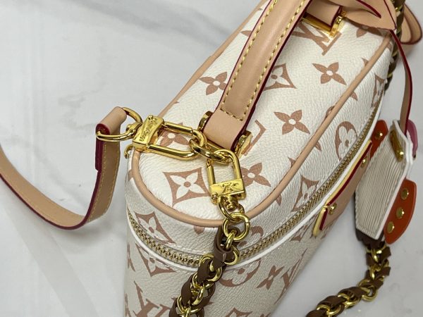 LV Vanity Chain Pouch M29782 BC