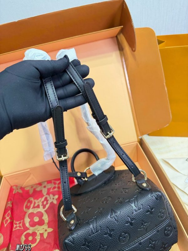 LV Venice Backpack Monogram C2301950
