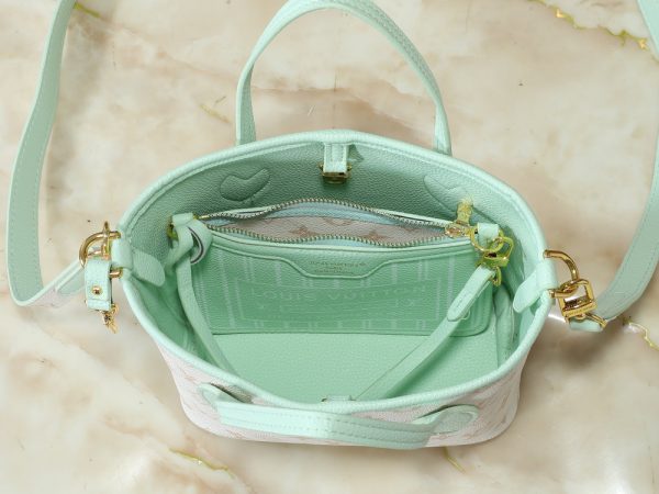 LV Neverfull Inside Out BB Bag M2A465-M2A466 BC LV Neverfull Inside Out BB Bag M2A465-M2A466 BC