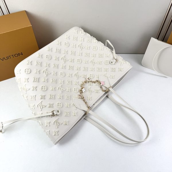 LV Neverfull MM Bag M45686 BC LV Neverfull MM Bag M45686 BC
