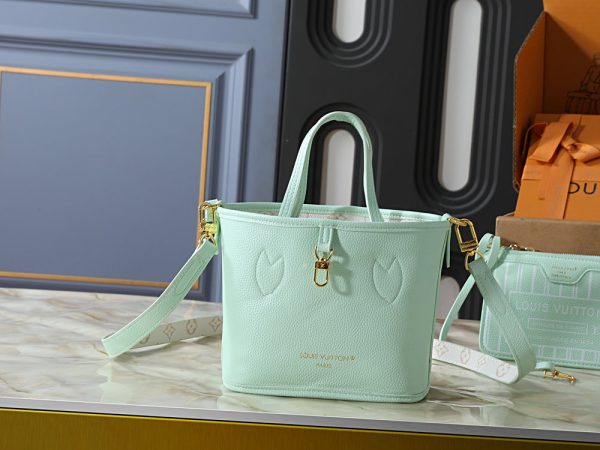 LV Neverfull Inside Out BB Bag M2A465-M2A466 BC LV Neverfull Inside Out BB Bag M2A465-M2A466 BC