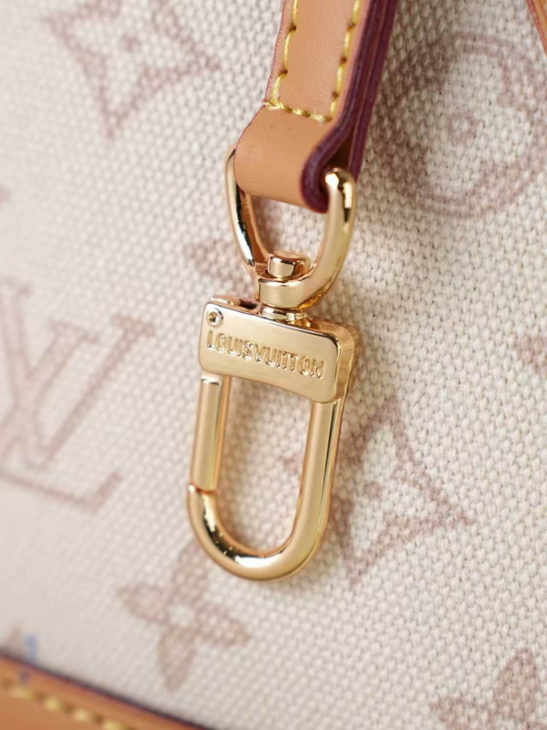 LV Monogram Alma BB M3A940 BC LV Monogram Alma BB M3A940 BC