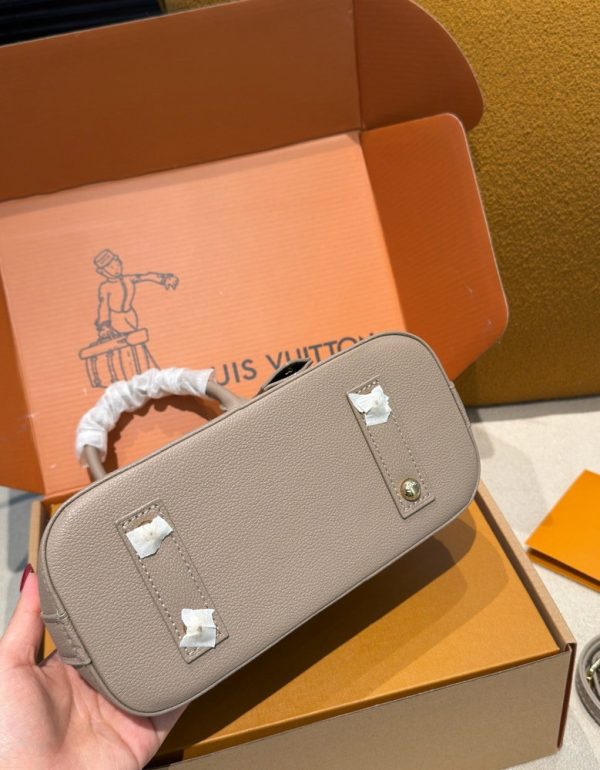 LV Alma BB Bag C2301850