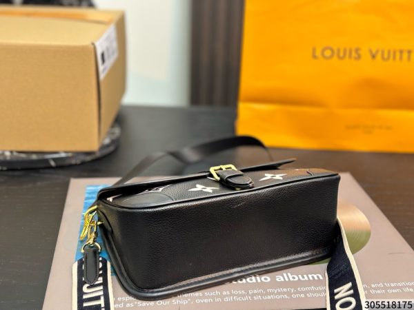 LV Diane Monogram Empreinte Bag C2301250