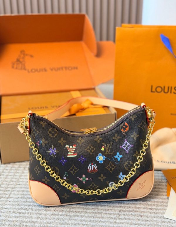 LV Boulogne Monogram C2301450 LV Boulogne Monogram C2301450