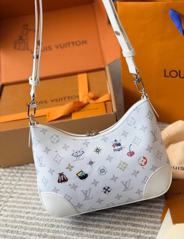 LV Boulogne Monogram C2301450 LV Boulogne Monogram C2301450