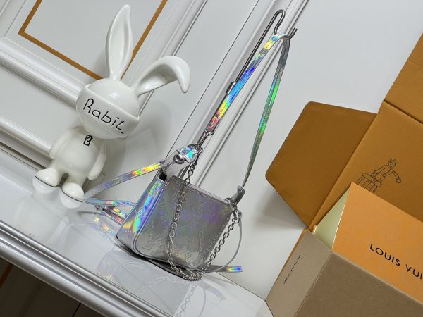 LV Pochette Accessories Holographic Silver Bag M51980 BC