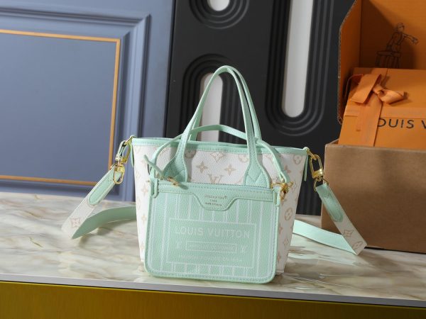 LV Neverfull Inside Out BB Bag M2A465-M2A466 BC LV Neverfull Inside Out BB Bag M2A465-M2A466 BC