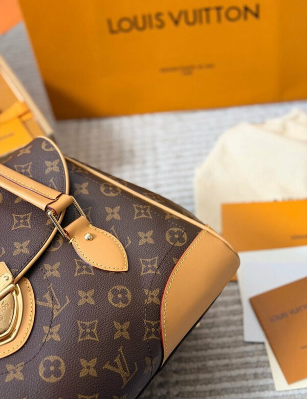LV Monogram Beverly GM Bag C2301850