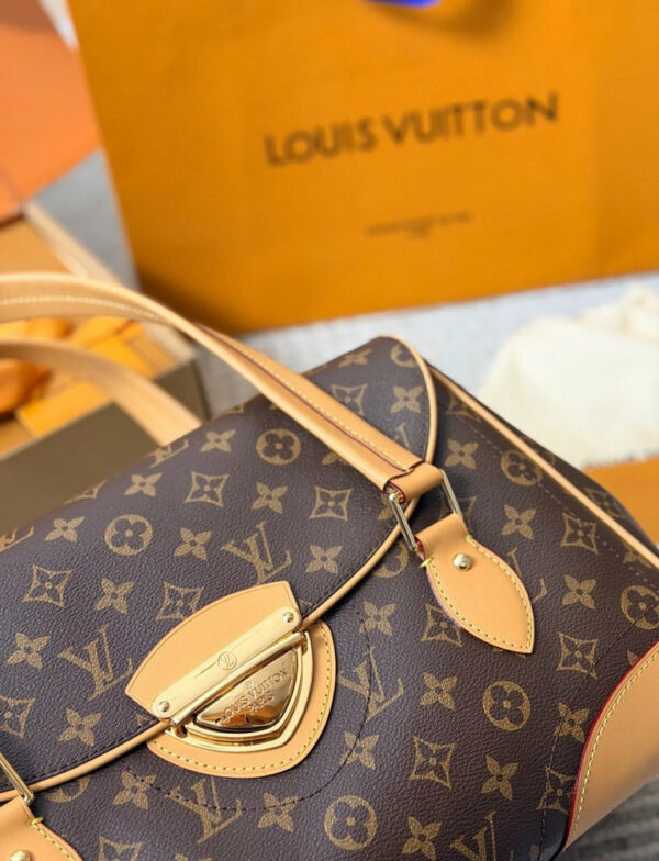 LV Monogram Beverly GM Bag C2301850