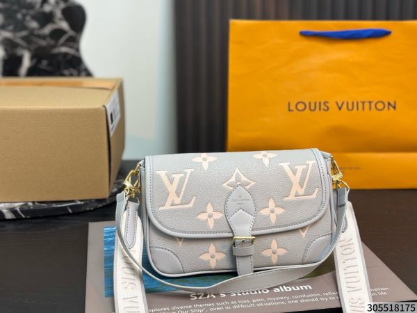LV Diane Monogram Empreinte Bag C2301250