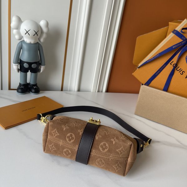LV Pochette Mia Bag M2A252 BC