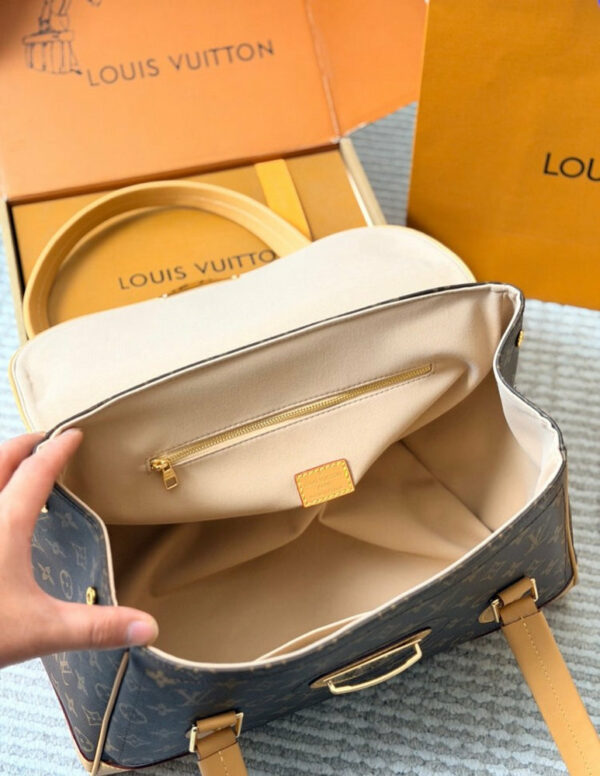 LV Monogram Beverly GM Bag C2301850